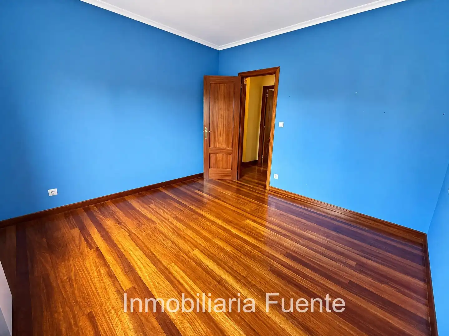 Sala d'estar de Pis en venda en Artzentales amb Calefacció