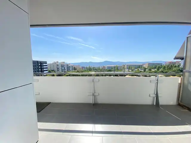 Piso con piscina en venta en Carrer de Rosa Luxemburg, imagen 3