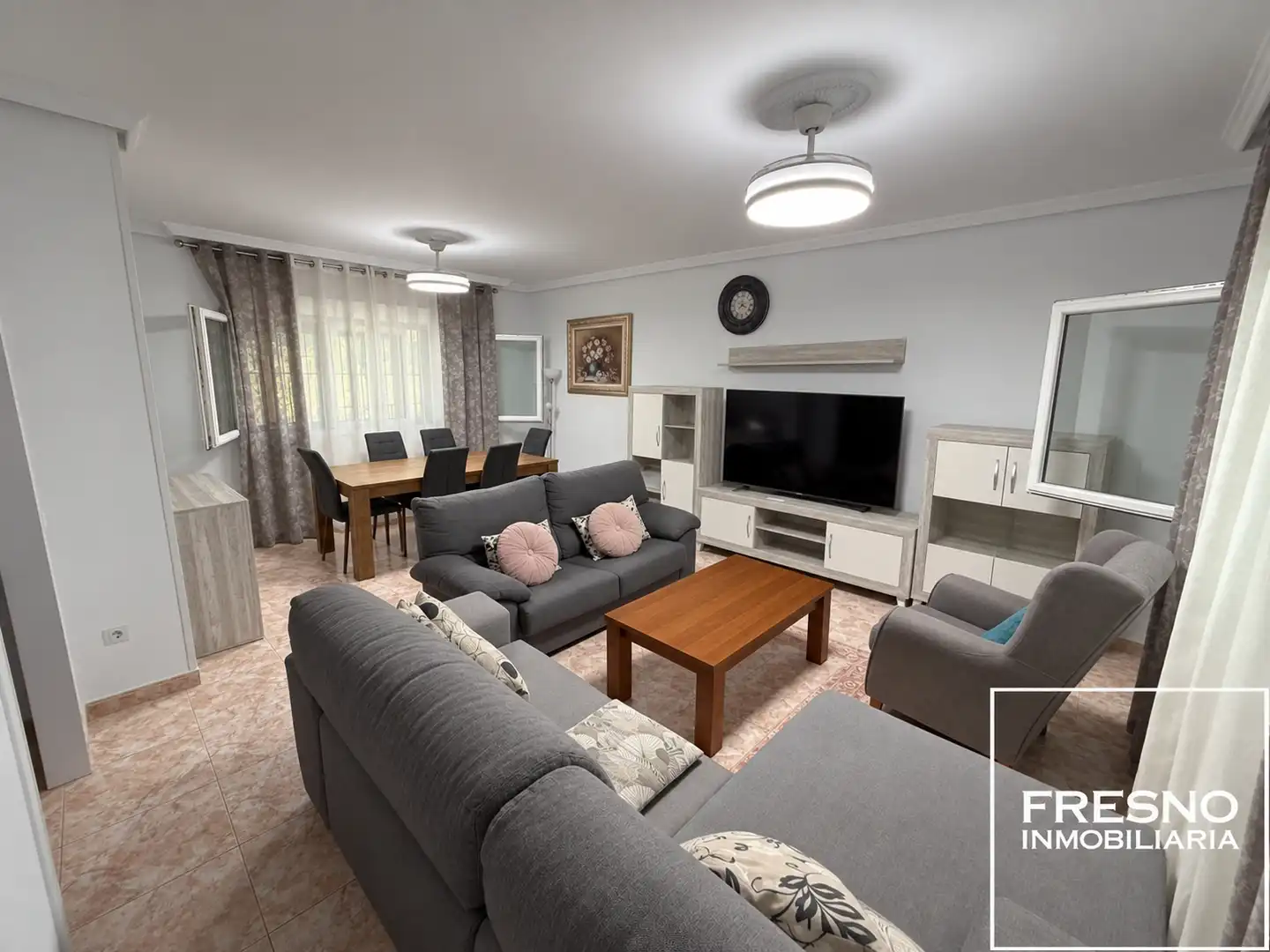 Sala de estar de Casa adosada en venta en Valdepiélagos con Calefacción, Jardín privado y Terraza