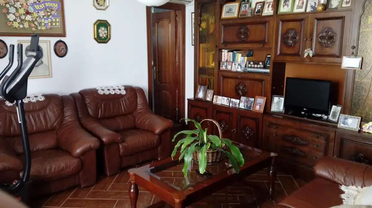 Sala d'estar de Casa o xalet en venda en Arcos de la Frontera amb Aire condicionat, Terrassa i Balcó