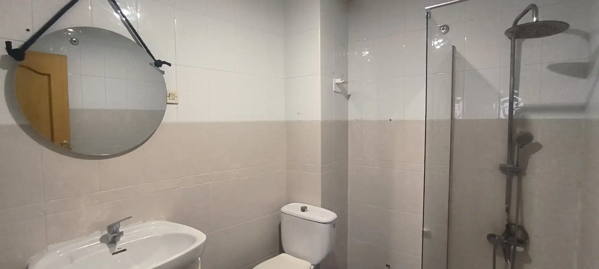 Bathroom of Flat for sale in Almería  with Air Conditioner, Furnished and Oven
