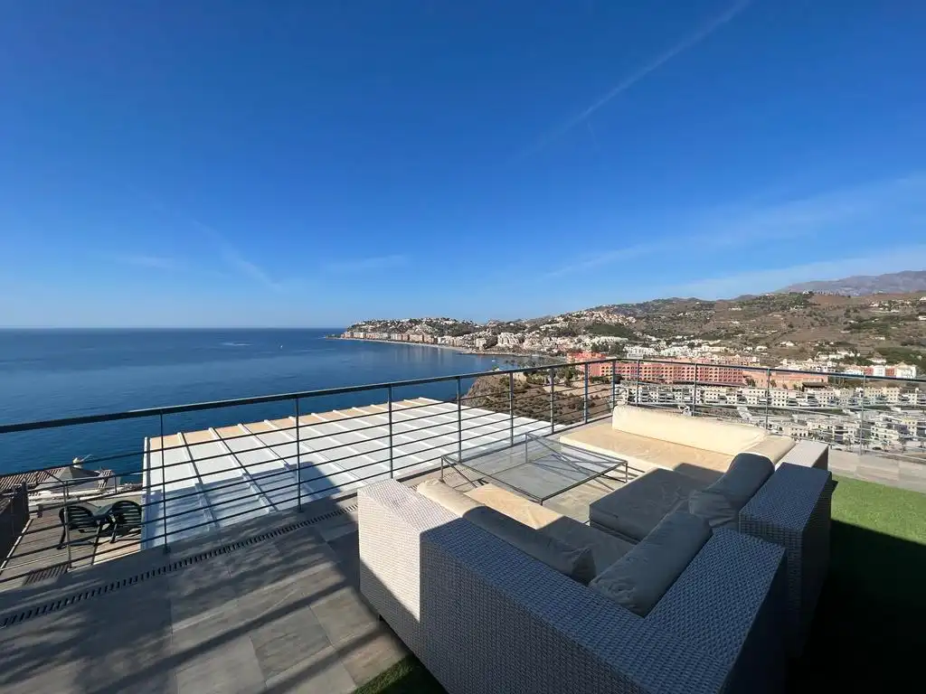 Chalet con piscina en venta en N/A