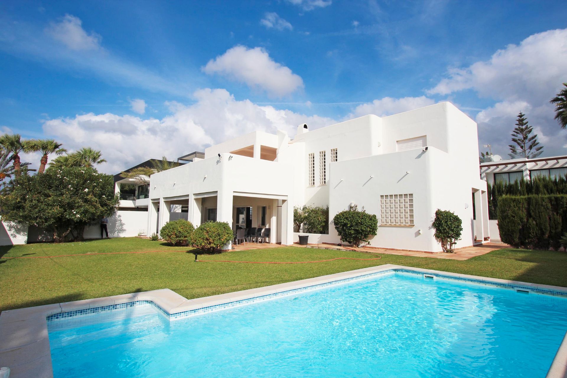 Jardí de Casa o xalet en venda en Marbella amb Aire condicionat, Calefacció i Jardí privat