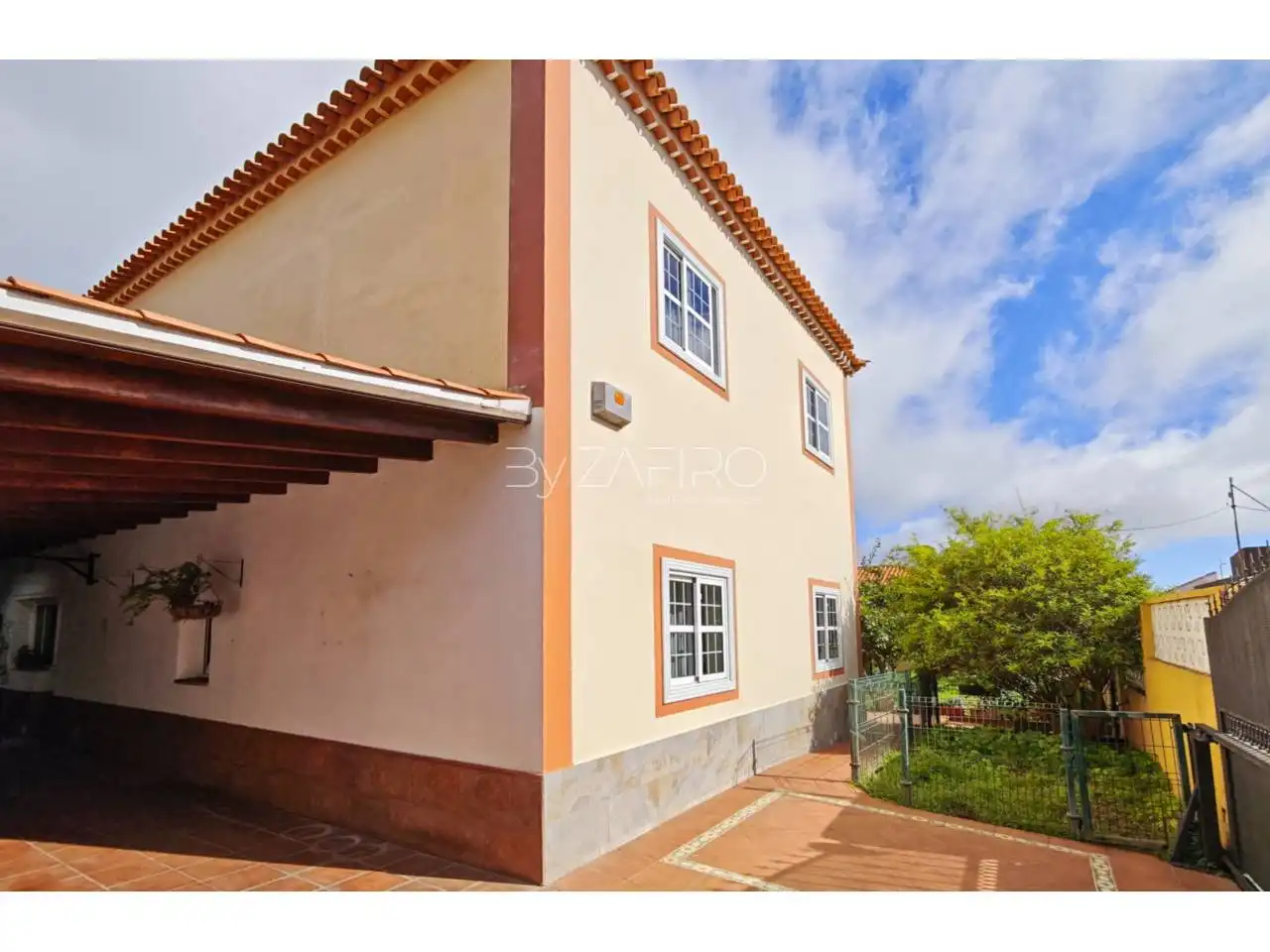 Vista exterior de Casa o xalet en venda en San Cristóbal de la Laguna amb Jardí privat, Parquet i Terrassa