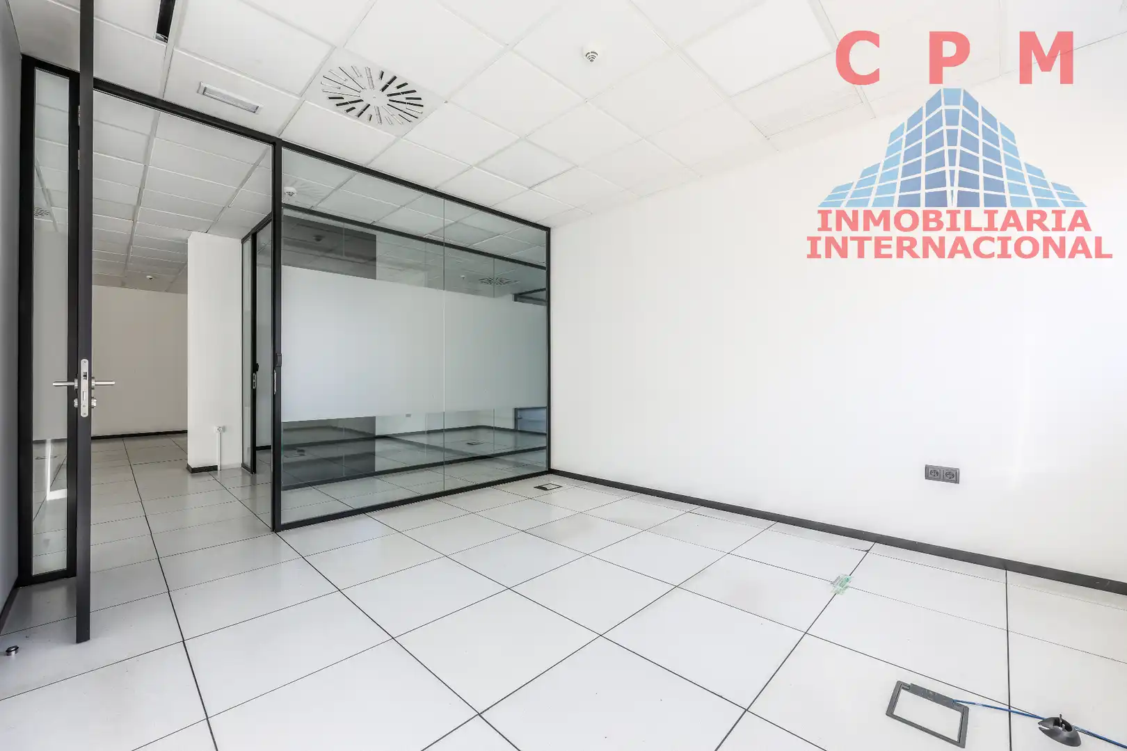Oficina de lloguer en Madrid amb Aire condicionat, Calefacció i Alarma