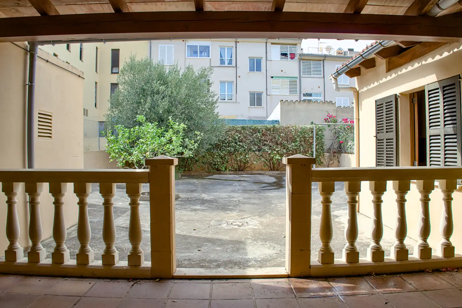 Casa aparellada amb terrassa en venda a Carrer dels Sestadors, imagen 24