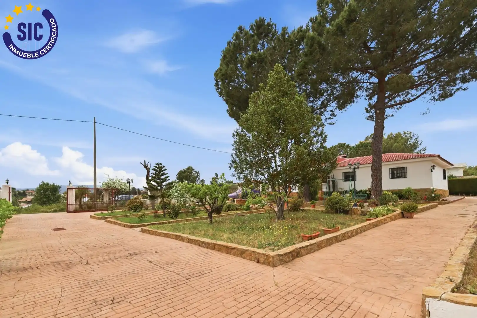 Casa o chalet en venta en Montroi / Montroy con Jardín privado, Terraza y Piscina
