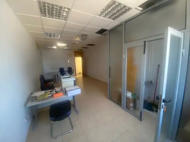 Oficina con ascensor en venta en Calle Astronomía, imagen 4