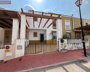 Exterior view of Single-family semi-detached for sale in Morón de la Frontera  with Terrace and Balcony