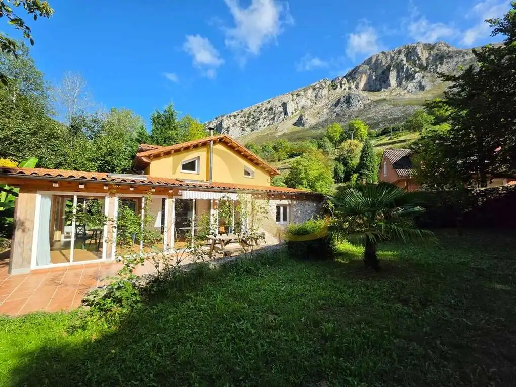 Jardín de Casa o chalet en venta en Llanes con Calefacción, Jardín privado y Terraza