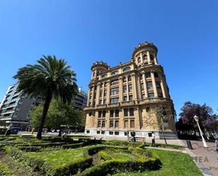 Vista exterior de Pis de lloguer en Bilbao  amb Aire condicionat, Terrassa i Balcó