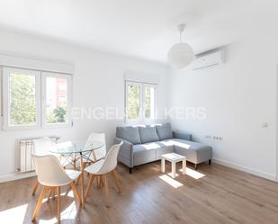 Living room of Apartment to rent in  Madrid Capital  with Air Conditioner, Heating and Furnished