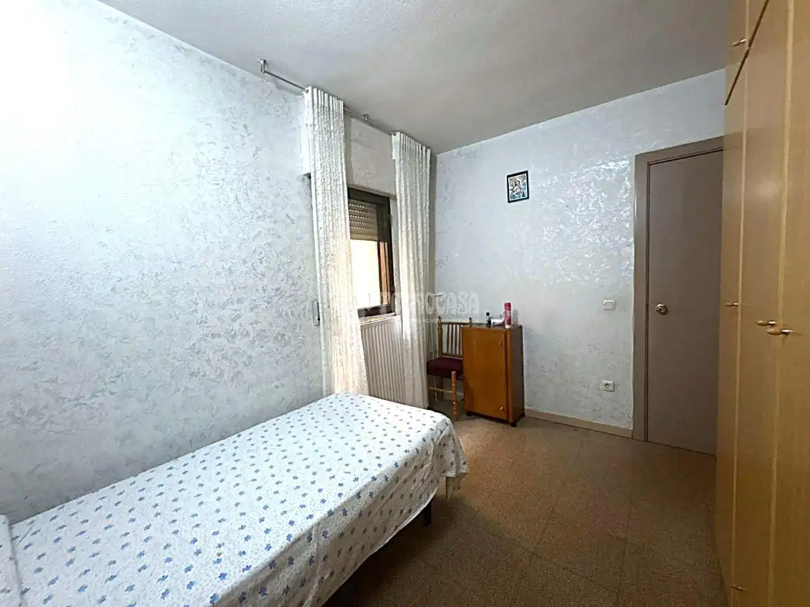 Bedroom of Flat for sale in Madrid