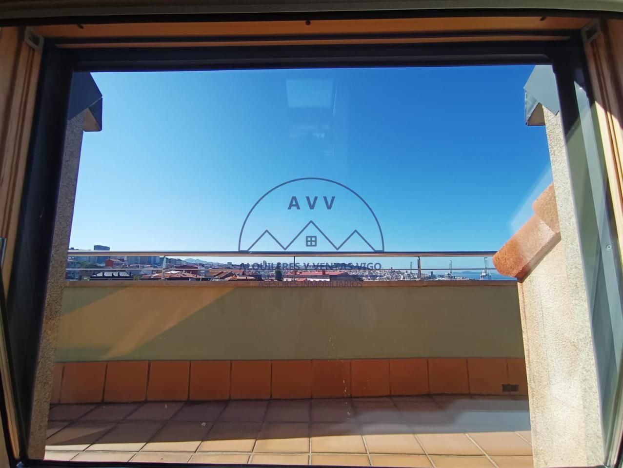 Terrassa de Àtic en venda en Vigo  amb Aire condicionat, Parquet i Terrassa