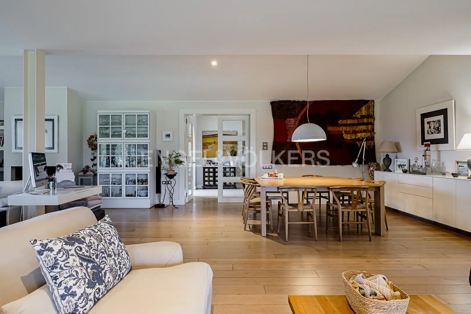 Wohnzimmer von Country house zum Verkauf in Torelló mit Klimaanlage, Heizung und Privatgarten