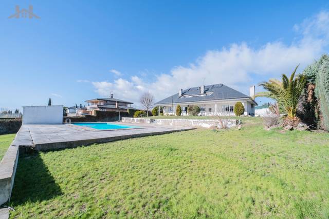 Casa-chalet en Venta en Calle Río Guadiana en Parque Boadilla