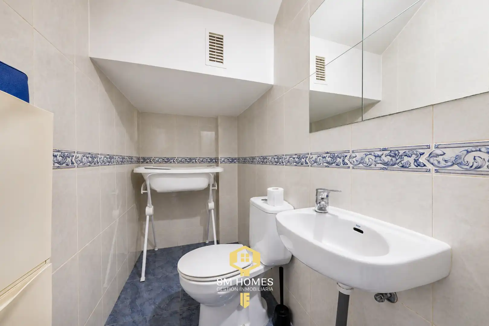 Badezimmer von Maisonette zum Verkauf in Coslada mit Klimaanlage und Heizung