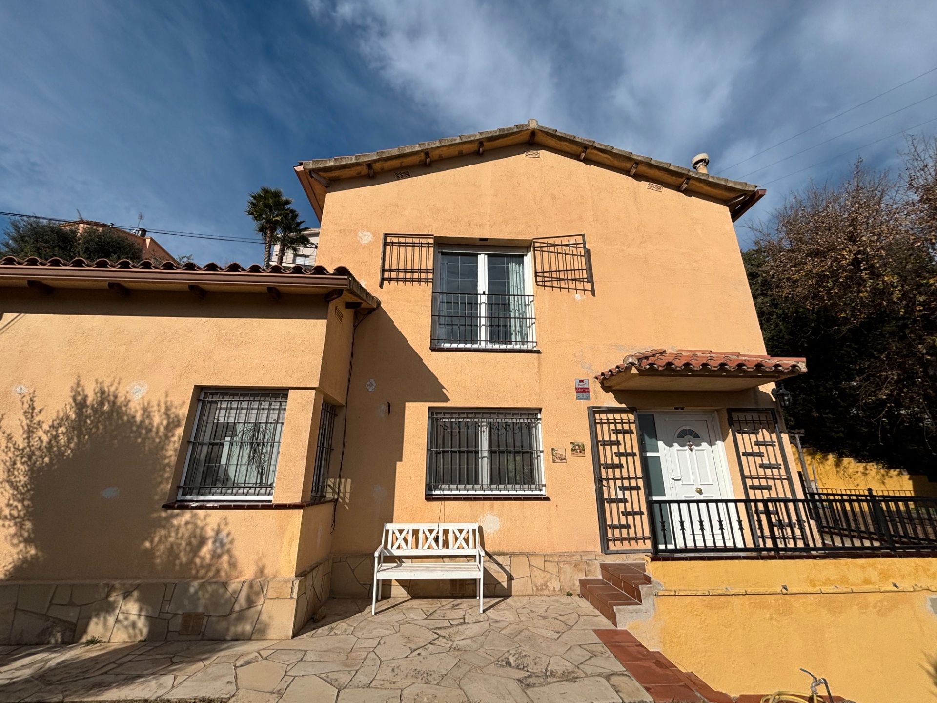 Vista exterior de Casa o xalet en venda en Argentona amb Aire condicionat, Calefacció i Jardí privat