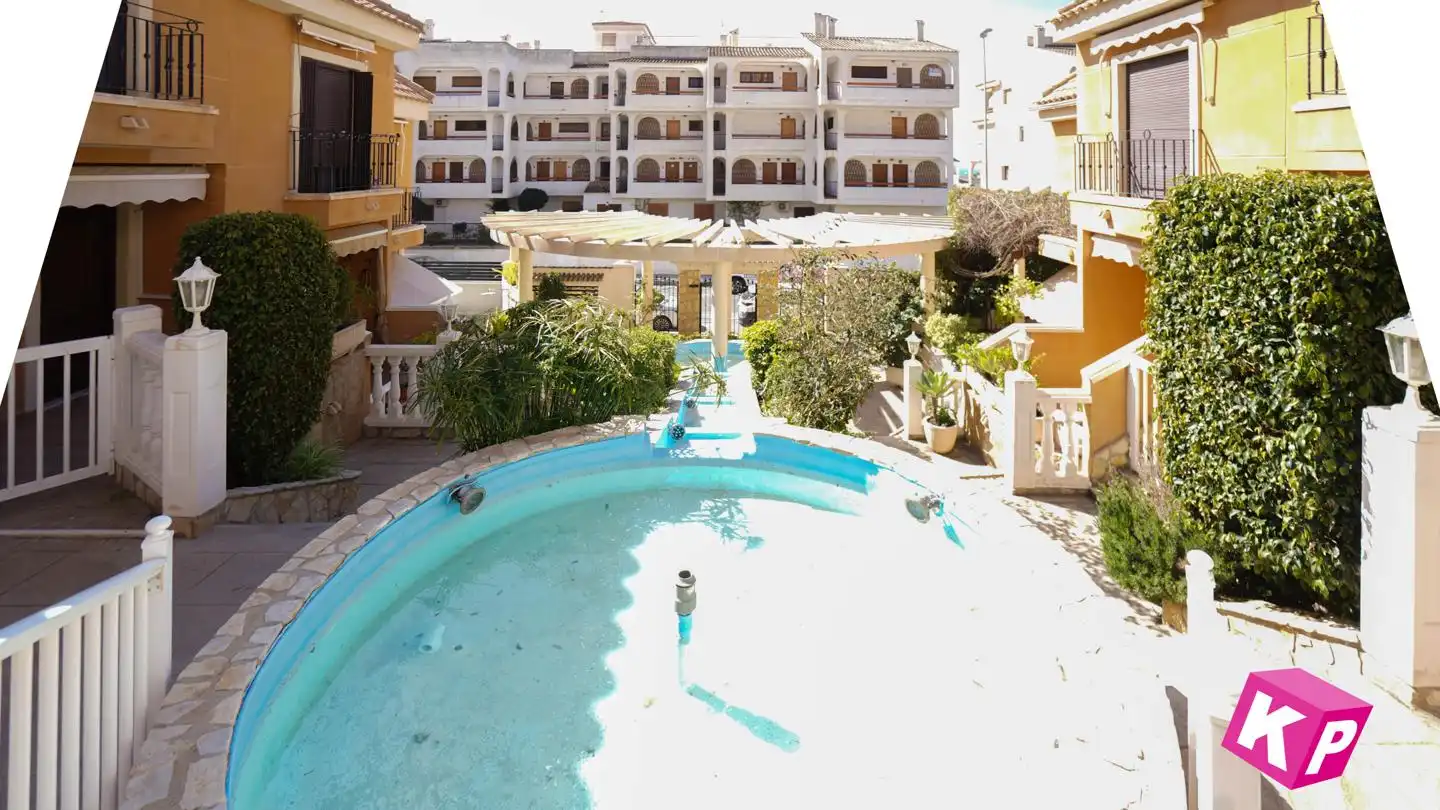 Bungalow amb piscina en venda a Avinguda de Portugal, imagen 31