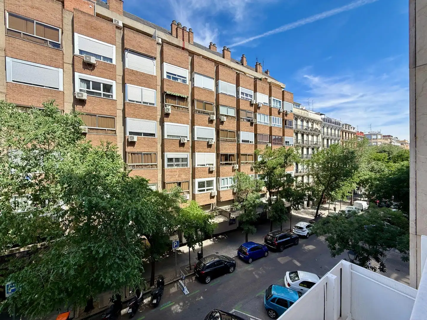 Vista exterior de Pis per a compartir en Madrid amb Aire condicionat, Calefacció i Moblat