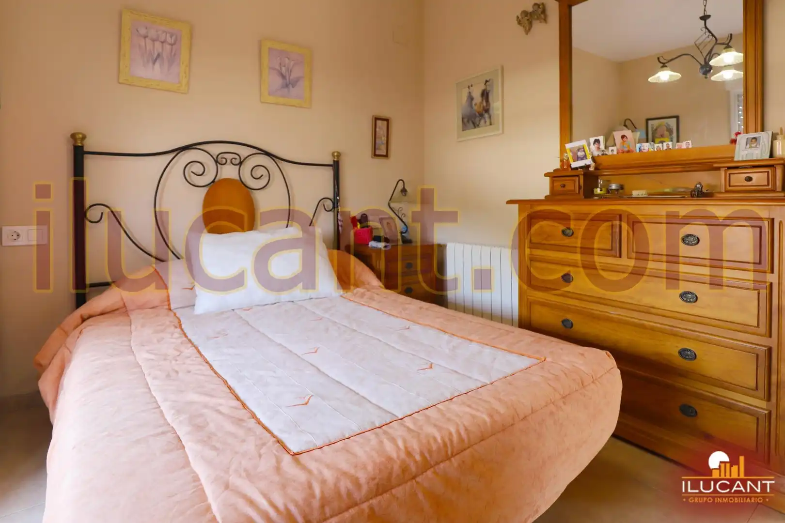 Dormitori de Casa o xalet en venda en Alicante / Alacant amb Aire condicionat, Calefacció i Terrassa