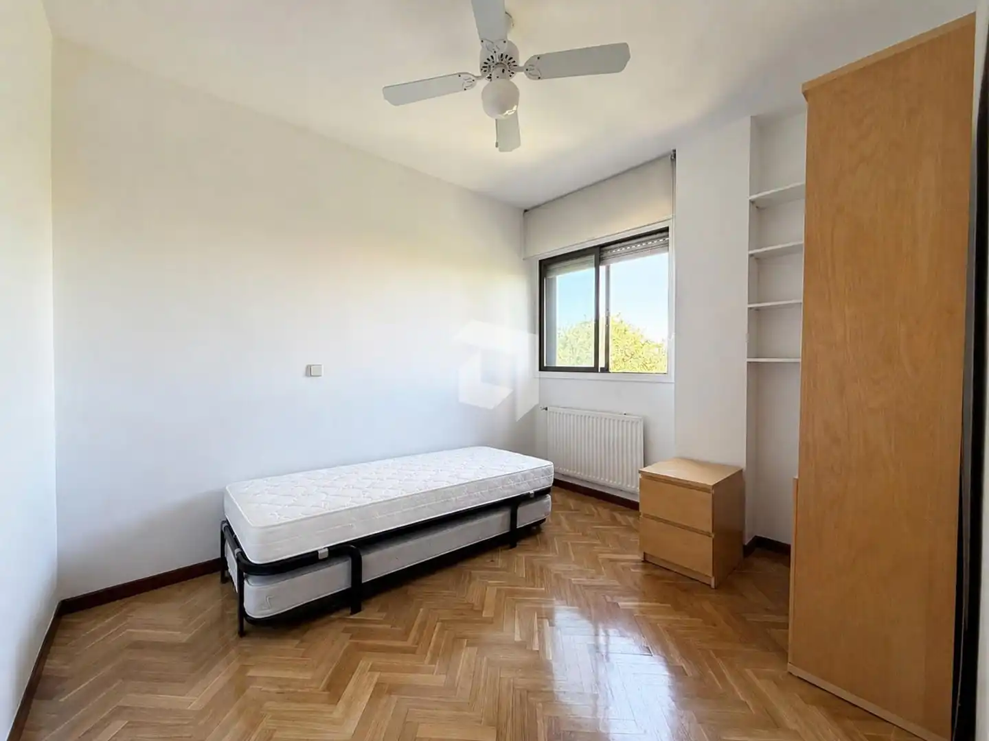 Schlafzimmer von Wohnung zur Miete in Pozuelo de Alarcón mit Heizung, Parkett und Terrasse