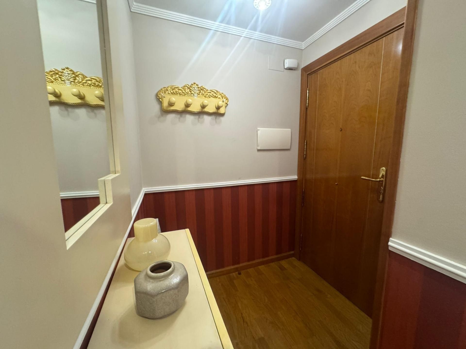 Flat for sale in Calle BACHILLER FINARDO VALERIO, Pizarrales, Salamanca Capital