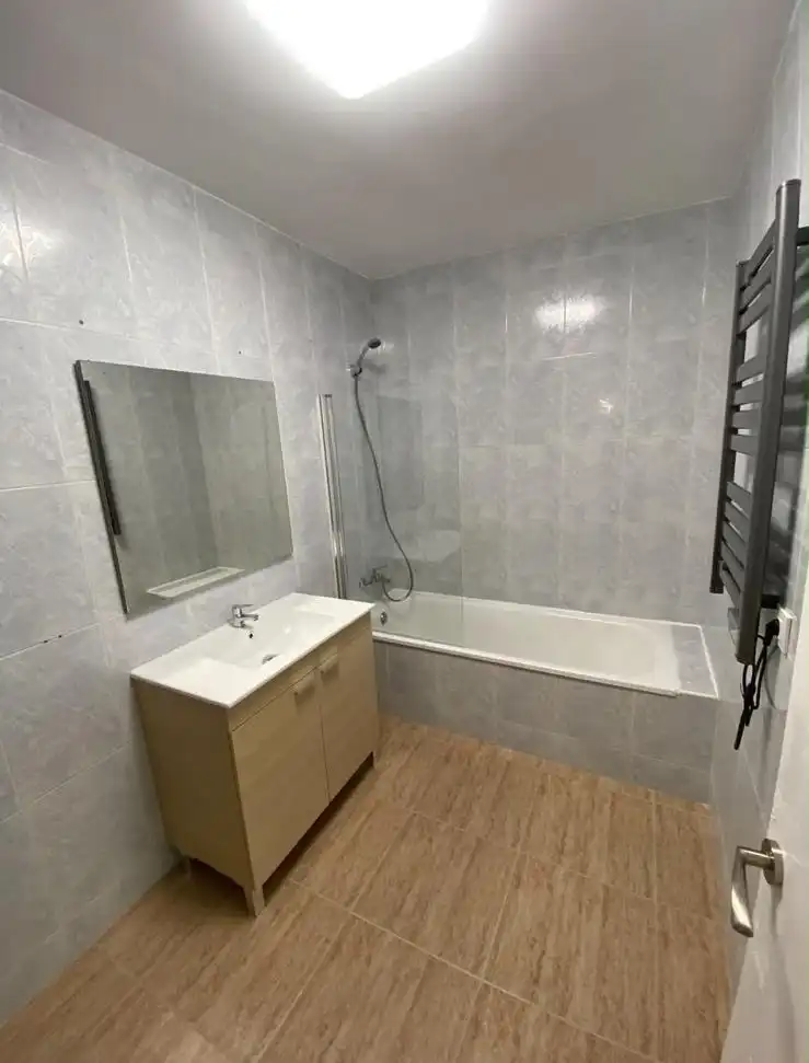 Baño de Piso en venta en Talavera de la Reina con Aire acondicionado, Calefacción y Amueblado