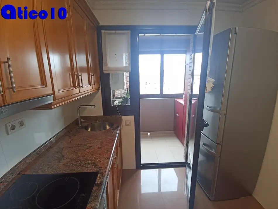 Flat for sale in Calle Doctor Antonio Bascarán Asúnsolo, Cerdeño - El Palais - Mercadín