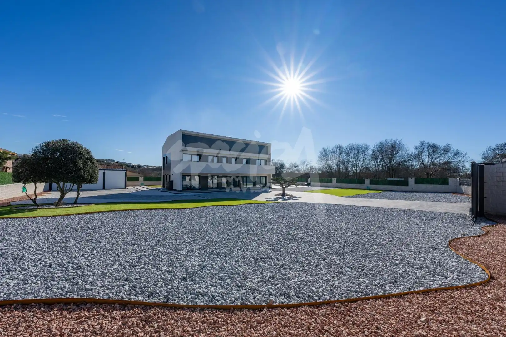 Vista exterior de Casa o xalet en venda en Colmenarejo amb Calefacció, Jardí privat i Terrassa