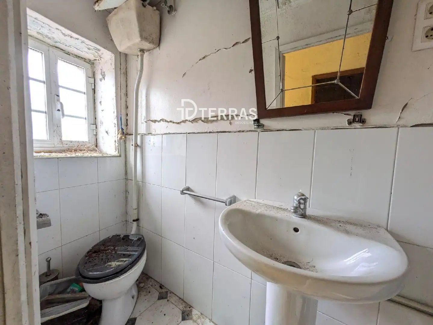 Bany de Casa o xalet en venda en Pontevedra Capital  amb Jardí privat i Terrassa