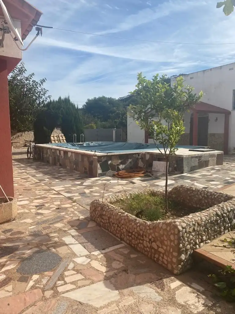 Piscina de Casa o xalet en venda en La Pobla de Tornesa amb Jardí privat, Terrassa i Traster