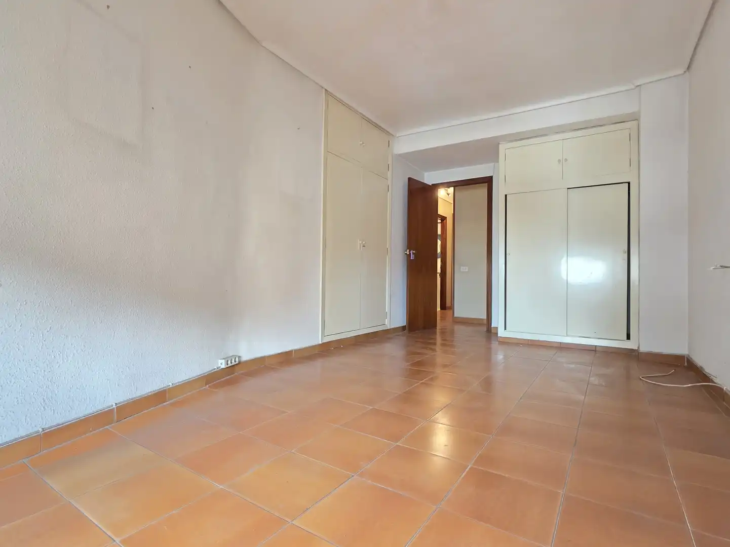 Habitación de Piso en venta en Castellón de la Plana / Castelló de la Plana con Balcón
