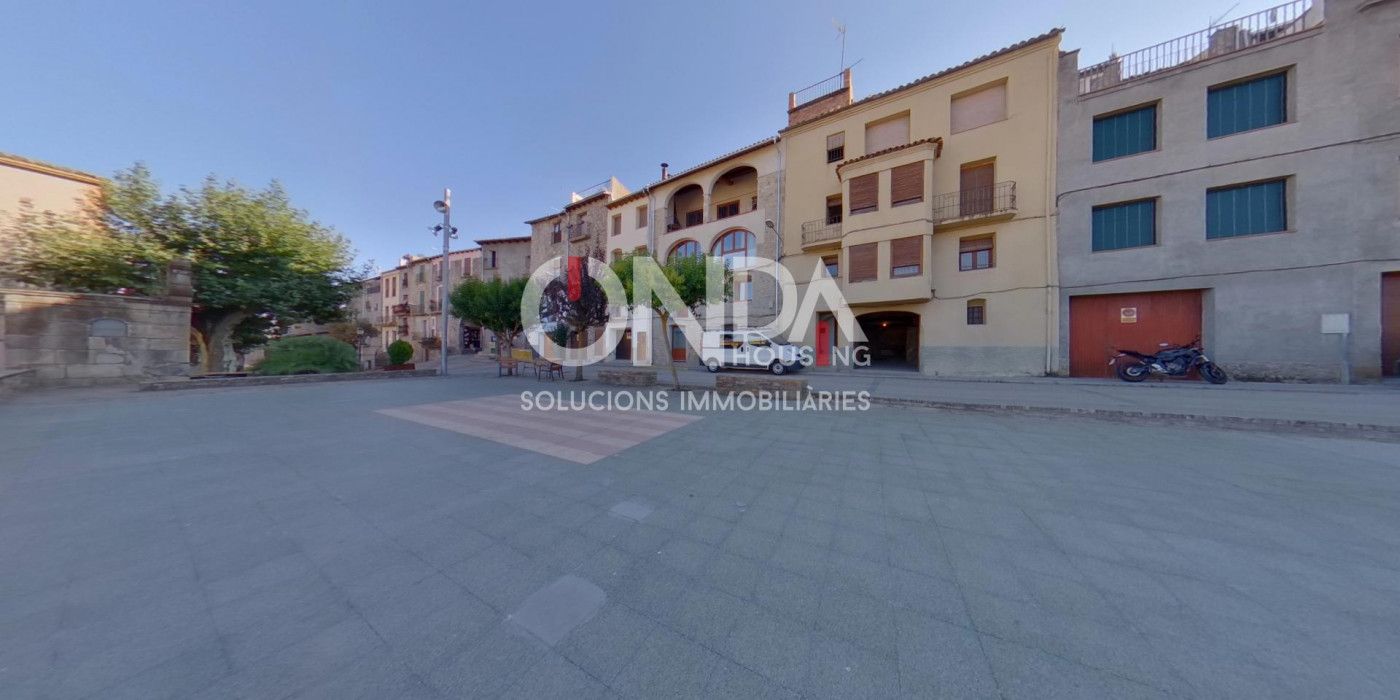 Vista exterior de Casa adosada en venda en Salàs de Pallars amb Terrassa, Traster i Moblat