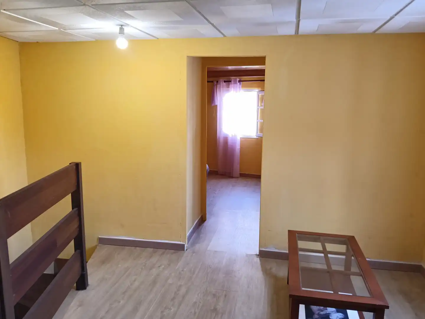 Einfamilien-Reihenhaus zum Verkauf in Carral mit Privatgarten und Abstellraum