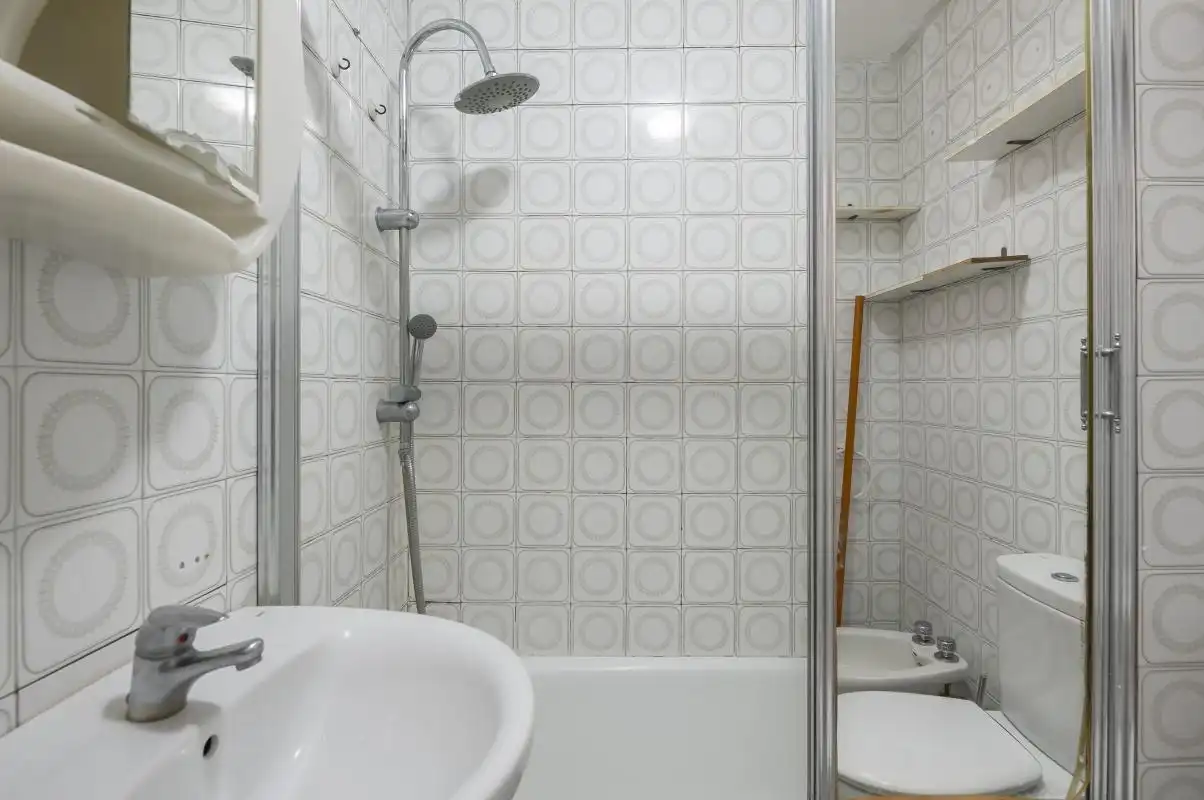 Bany de Pis en venda en Madrid amb Calefacció