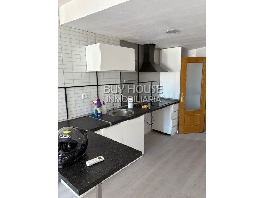 Kitchen of Flat to rent in Yeles