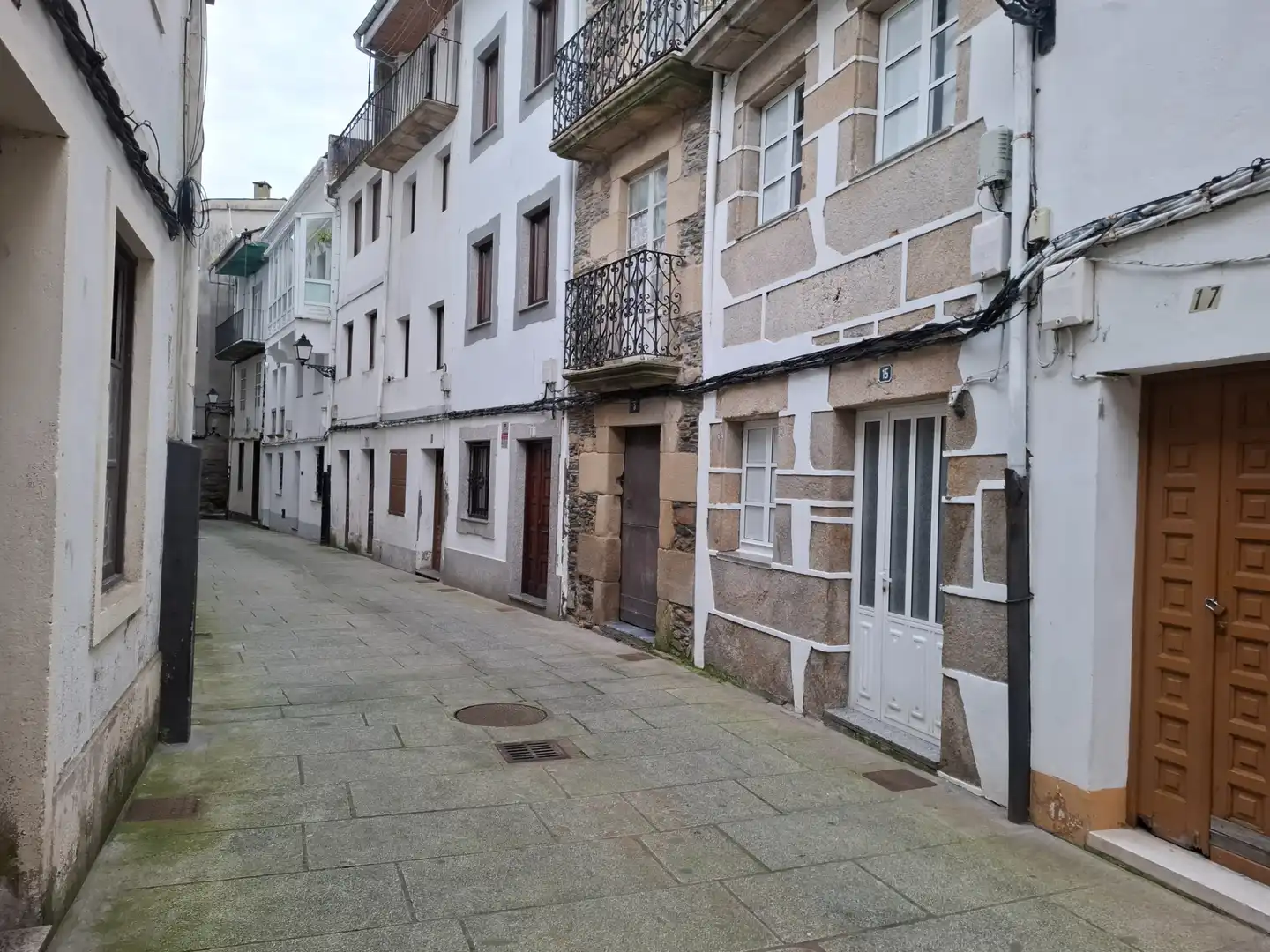 Vista exterior de Casa adosada en venda en Viveiro amb Terrassa