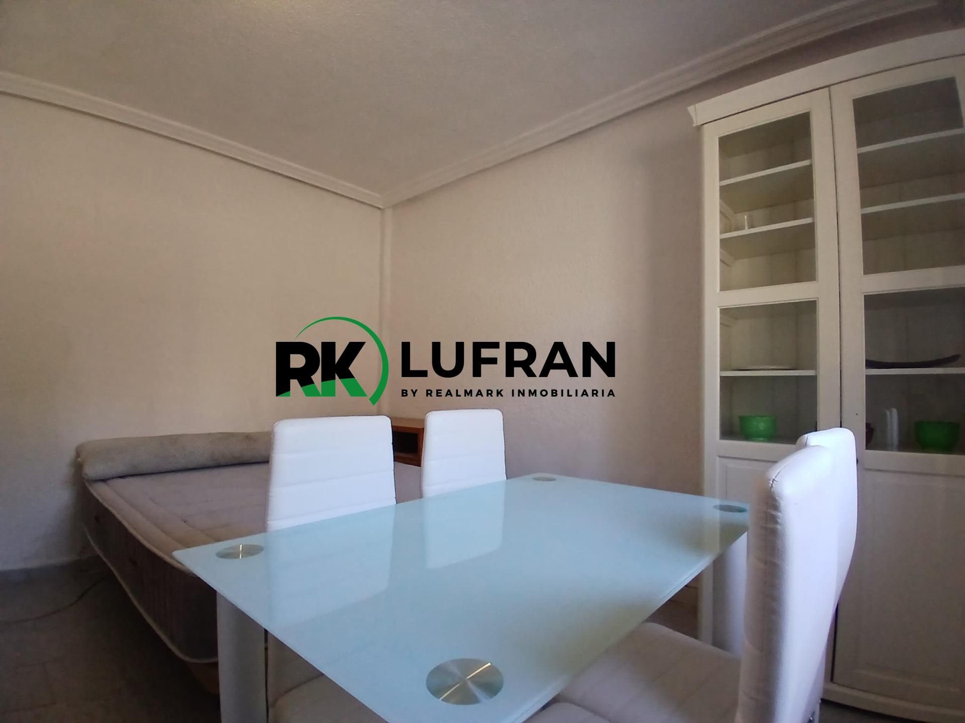 Menjador de Pis en venda en Alicante / Alacant amb Moblat