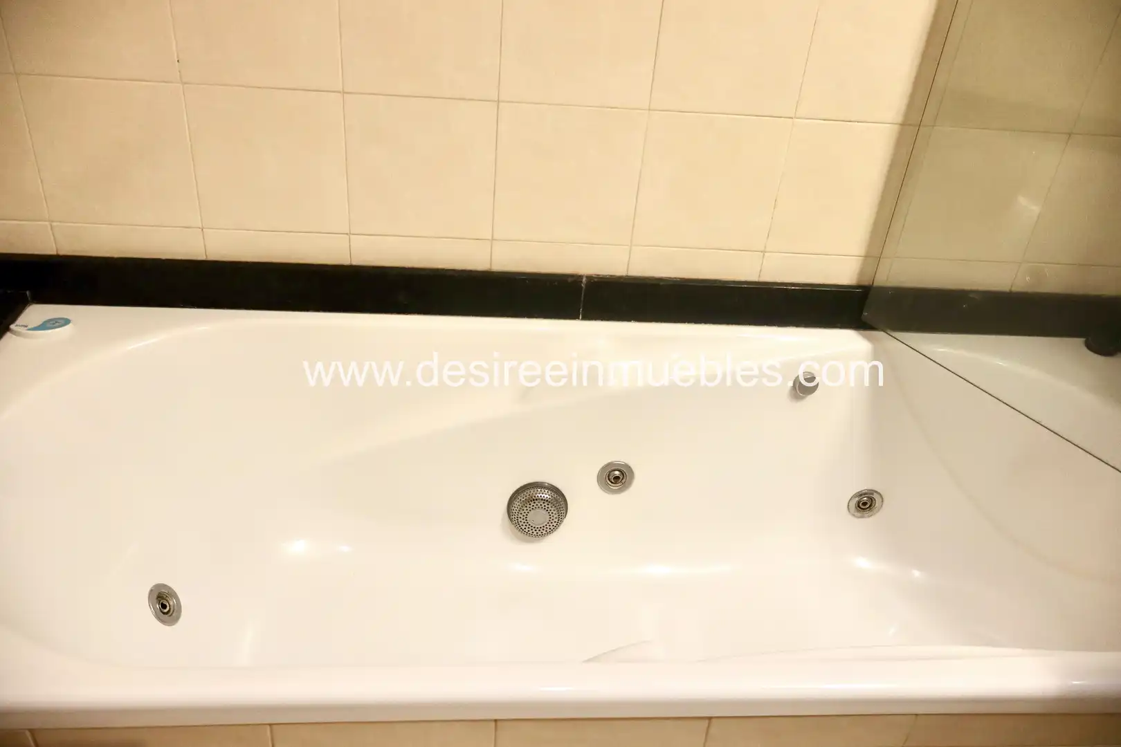 Buildings for sale in Carrer Calvari, Sueras / Suera