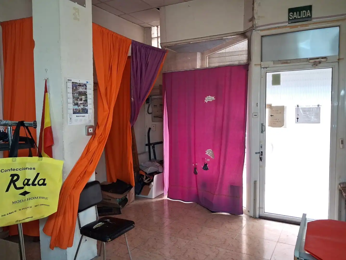 Local en venda en Zaragoza amb Moblat i Alarma
