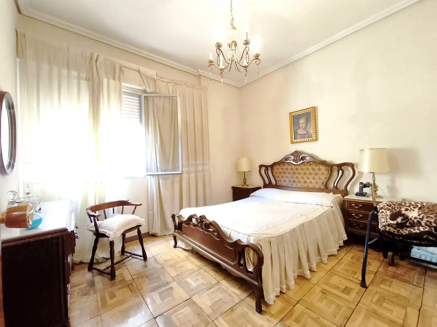 Habitación de Piso en venta en  Logroño con Calefacción, Parquet y Terraza