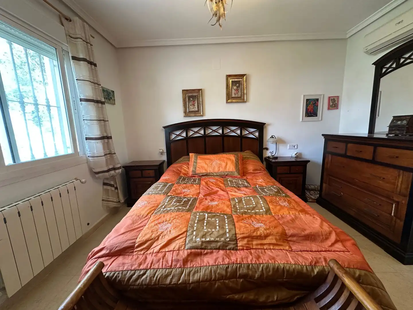 Dormitori de Casa o xalet en venda en Calpe / Calp amb Aire condicionat, Calefacció i Piscina