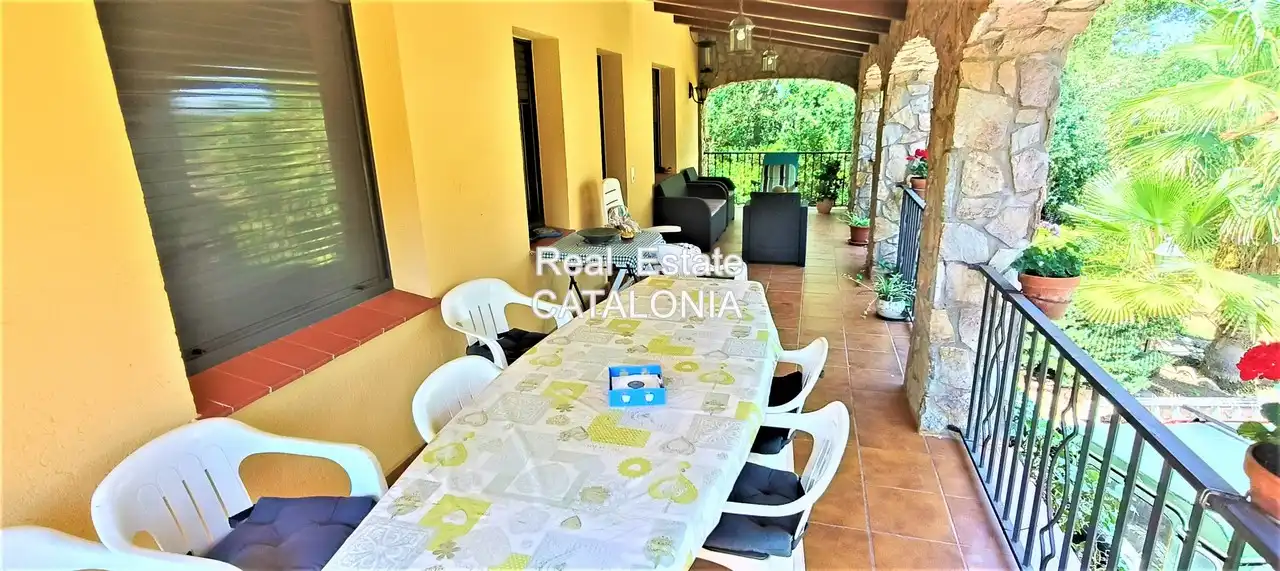Terrassa de Casa o xalet en venda en Caldes de Malavella amb Calefacció, Jardí privat i Terrassa