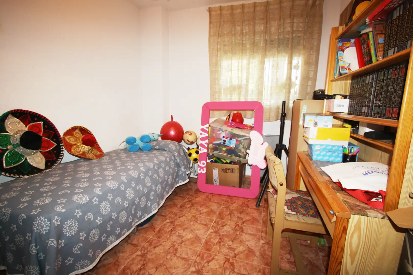 Dormitori de Casa o xalet en venda en Albacete amb Aire condicionat, Jardí privat i Terrassa