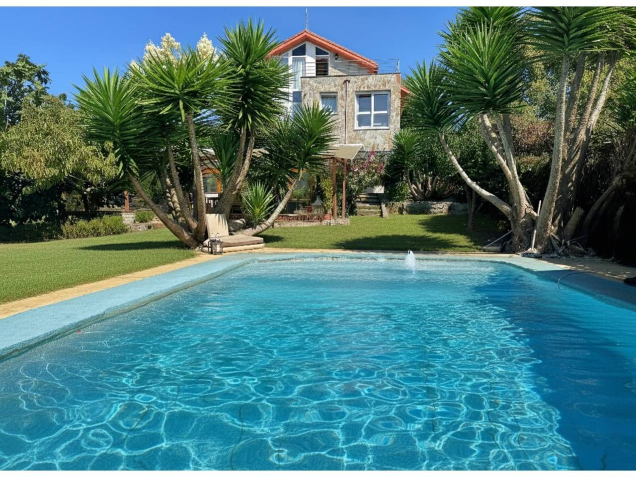 Piscina de Casa o chalet en venta en Sada (A Coruña) con Calefacción