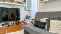 Living room of Flat for sale in  Madrid Capital  with Heating