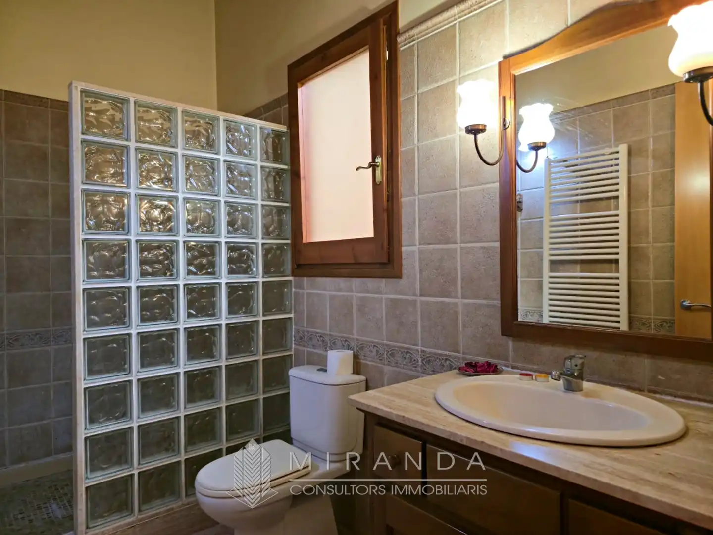 Baño de Casa o chalet en venta en La Garriga con Calefacción, Parquet y Terraza