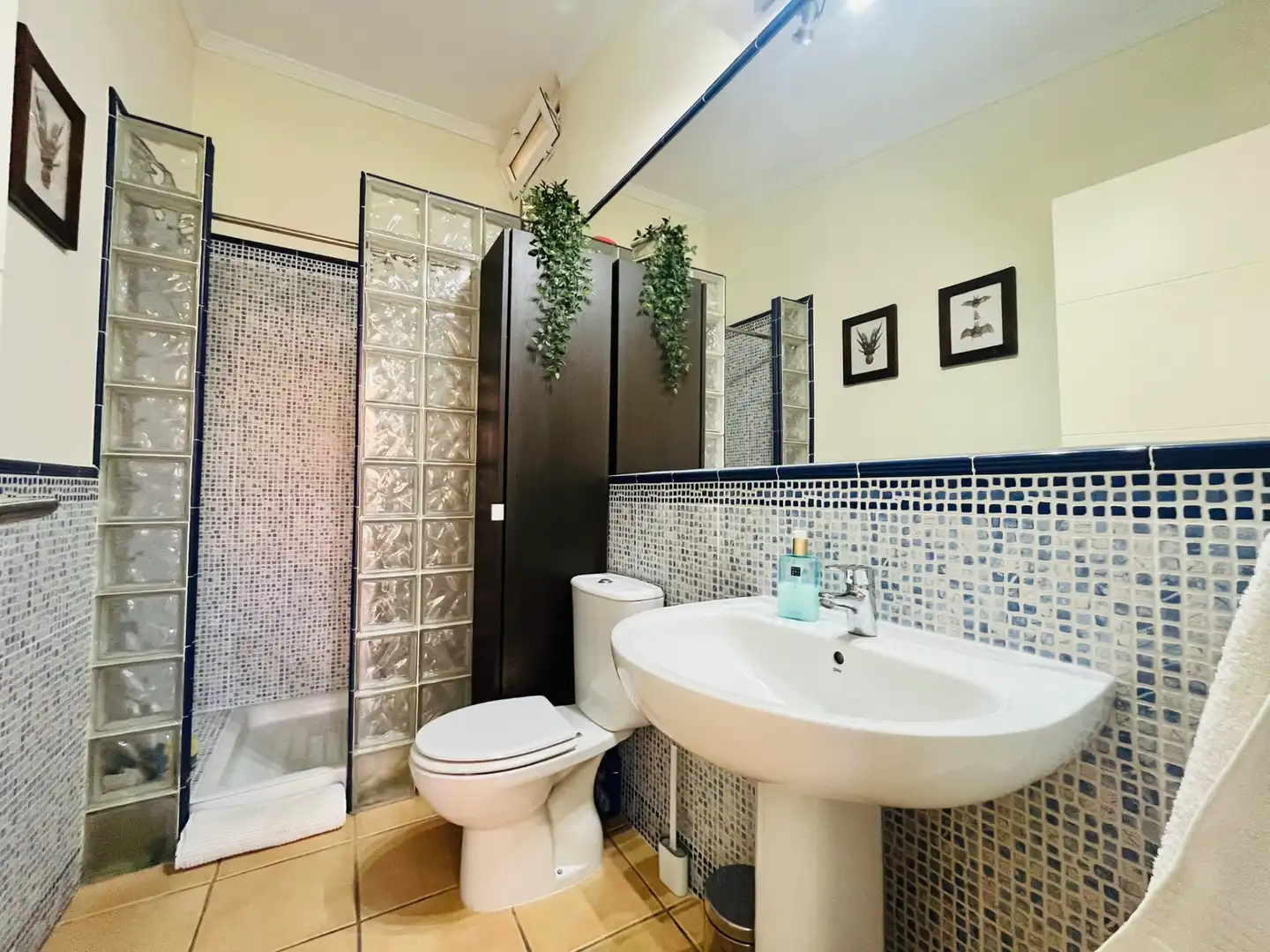 Baño de Casa o chalet en venta en Fuengirola con Aire acondicionado, Jardín privado y Terraza