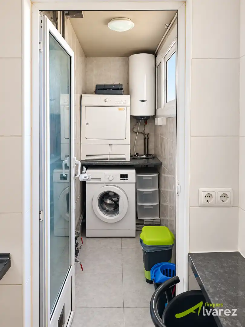 Piso con terraza en venta en Avinguda del Cantábric, imagen 10